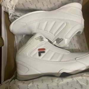BRAND NEW BOYS FILA’S